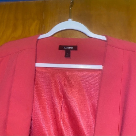 Torrid RUCHED SLEEVE PINK BLAZER STRETCH Open cardigan size 3X - Picture 3 of 4